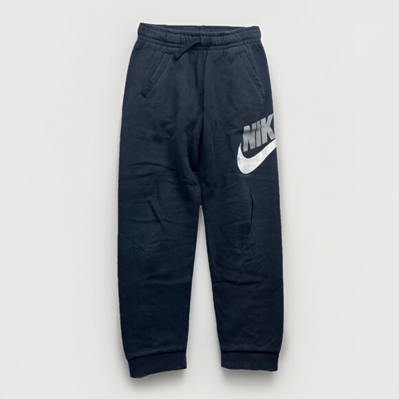 Nike Fleeced Joggers Boys M Black Swoosh Logo Spellout Sportswear CJ7863-010 - Picture 1 of 11
